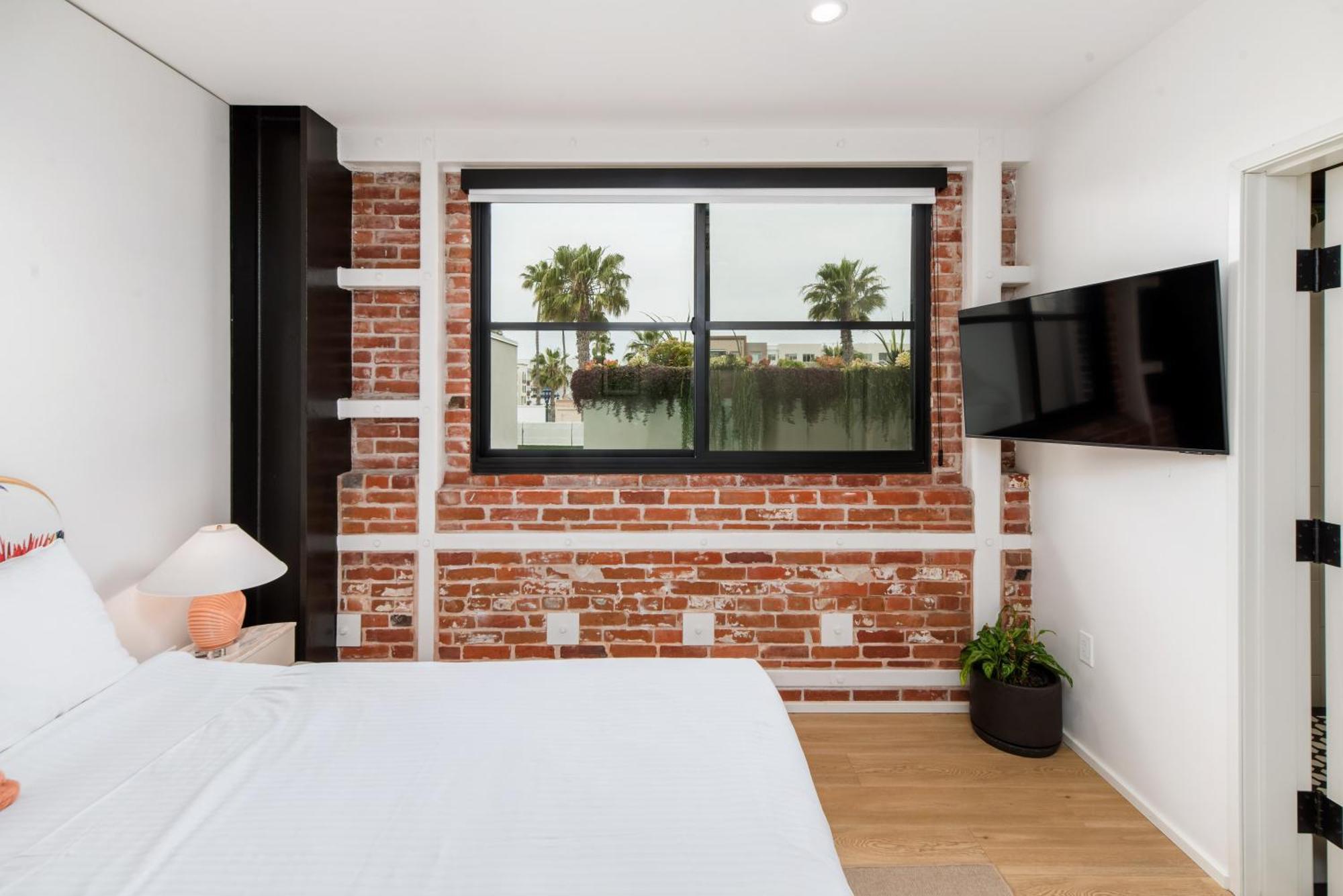 The Brick Boutique Hotel 오션사이드 외부 사진